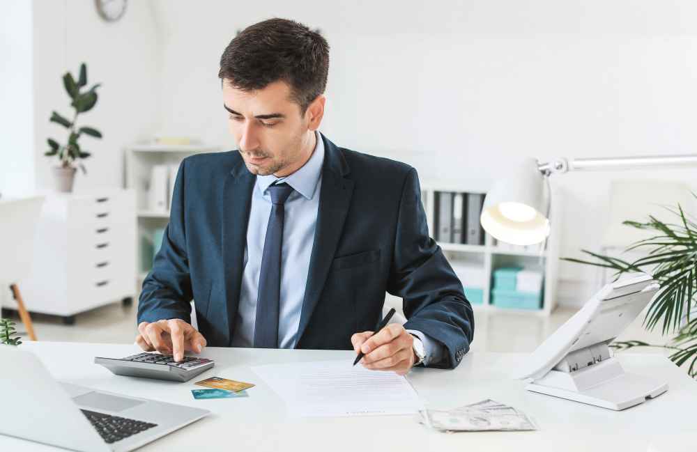 Dedicated accountant who knows your business